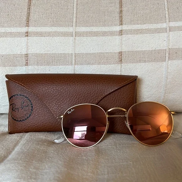 Ray-Ban | Accessories | Rayban Round Glasses W Flash Lenses  display picture 1